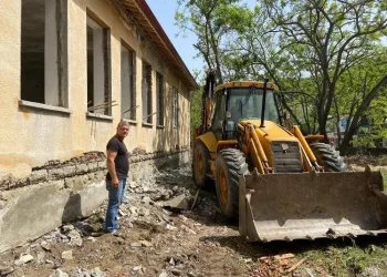 Kullanılmayan Okul Bi̇nası Muhtarlık Oldu