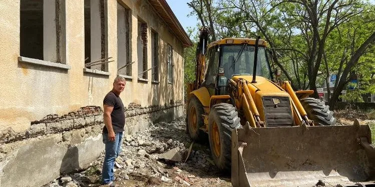 Kullanılmayan Okul Bi̇nası Muhtarlık Oldu