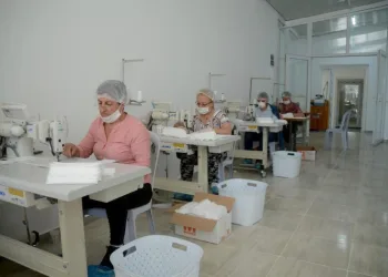 Pandemi̇ ile mücadelede Türki̇ye’ni̇n en başarılı 4. ilçesi̇