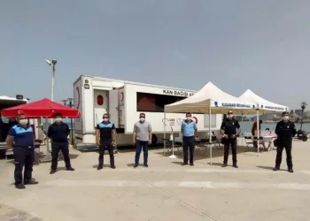 Kuşadasında Zabıtadan Toplu Kan Bağışı