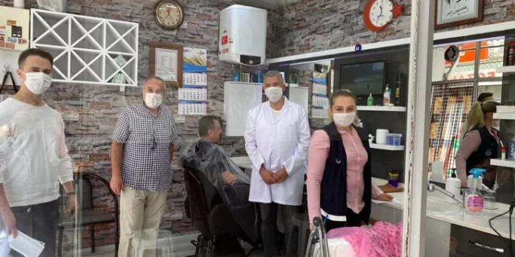 Lüleburgazda Berber Ve Kuaför Salonları Denetlendi̇