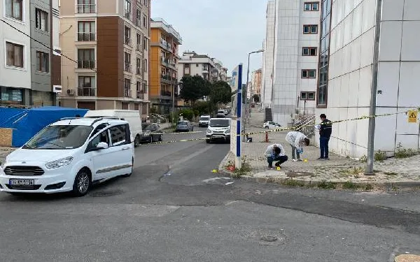 Maltepe’de ekmek dağıtan fırıncılara silahla saldırı: 2 yaralı