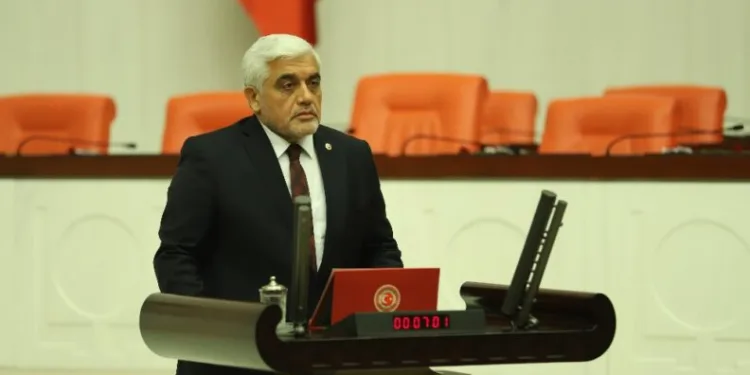 Mi̇lletveki̇li̇ Dülgeri̇n Kadi̇r Gecesi̇ Mesajı