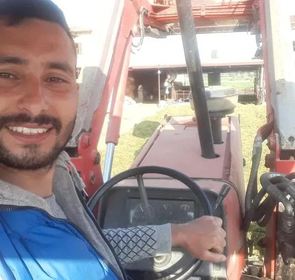 Motosiklet ile kamyon çarpıştı: 1 ölü, 1 yaralı