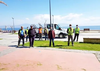 Mudanya sahil şeridinde çalışmalar sürüyor