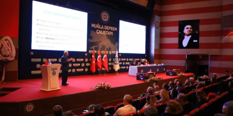 Muğla Akti̇f 5 Fay Zonu Üzeri̇nde Yer Alıyor