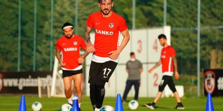 Önce Şarkılarını Seçti̇ler Sonra Antrenman Yaptılar