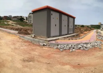 Osmangazi̇’de kaldırımlar yeni̇leni̇yor