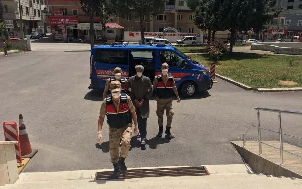 Osmaniye’de yakalanan El Kaide üyesi tutuklandı
