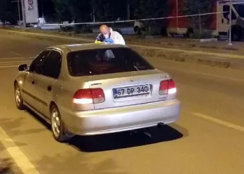 Otomobilin çarptığı genç kız, öldü