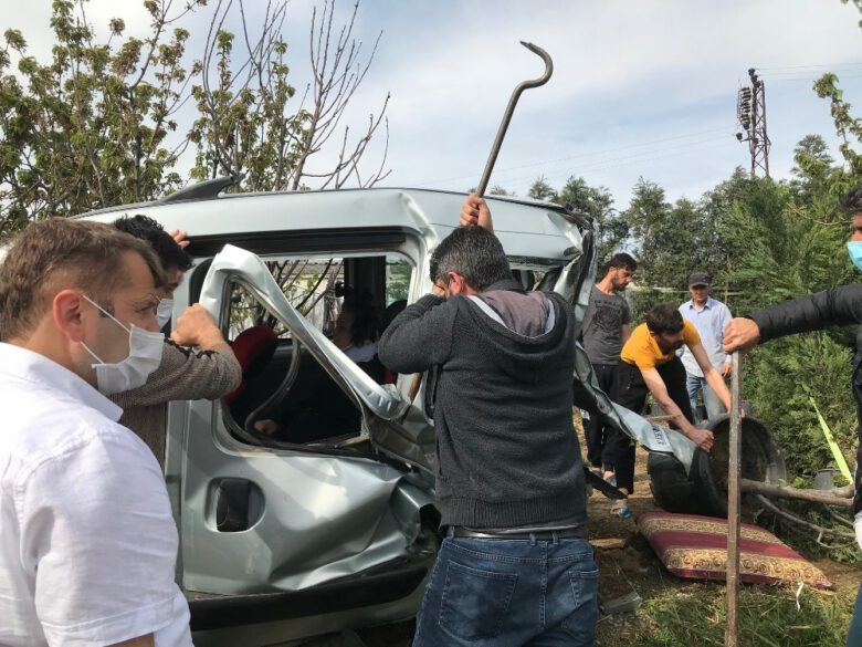 Arnavutköy’de trafik kazası: 1’i ağır 5 yaralı