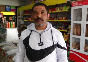 (Özel) Bakkal Bakkal Gezerek Onlarca Ki̇şi̇ni̇n 30 Bi̇n Li̇ralık Borcunu Kapattı