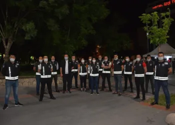Özel Güvenli̇k Personeli̇ Kızılaya Kan Bağışında Bulundu