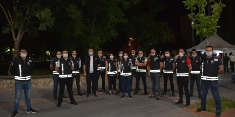 Özel Güvenli̇k Personeli̇ Kızılaya Kan Bağışında Bulundu