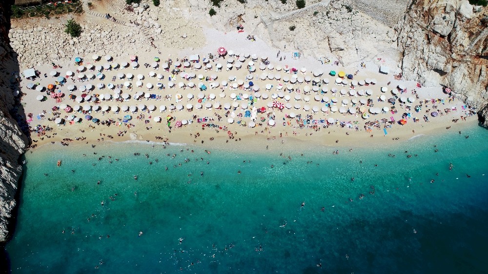 Dünyaca ünlü Kaputaş Plajı martılara kaldı