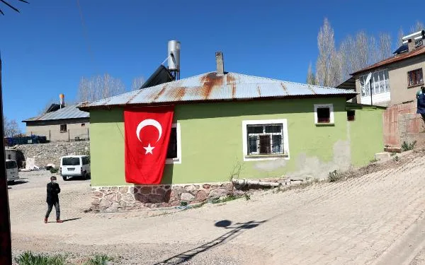 PKK, Şehit Demir’i Vefa grubunda yer aldığı için tehdit etmiş