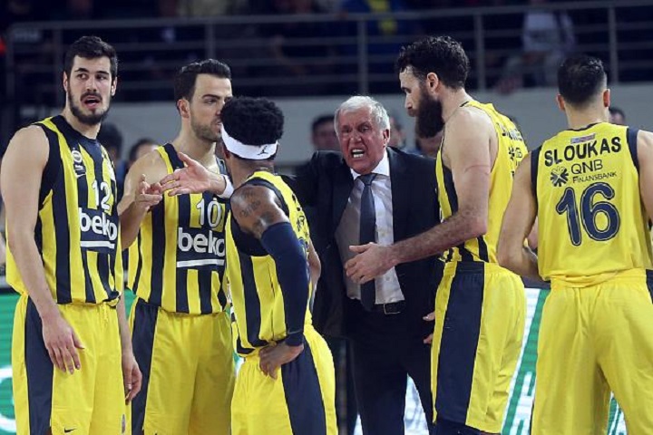 Oyuncular, Fenerbahçe'yi şikayet etti