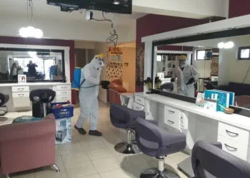 Safranbolu’da berber ve kuaförler dezenfekte edildi