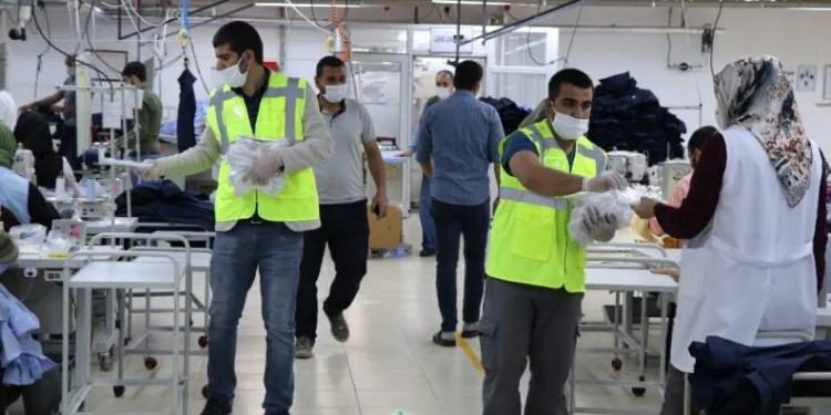 Şanlıurfa’da 1 milyon maske ücretsiz dağıtıldı