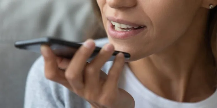 Sesli̇ Mobi̇l Chat Uygulaması Türki̇ye Pazarına Gi̇rdi̇