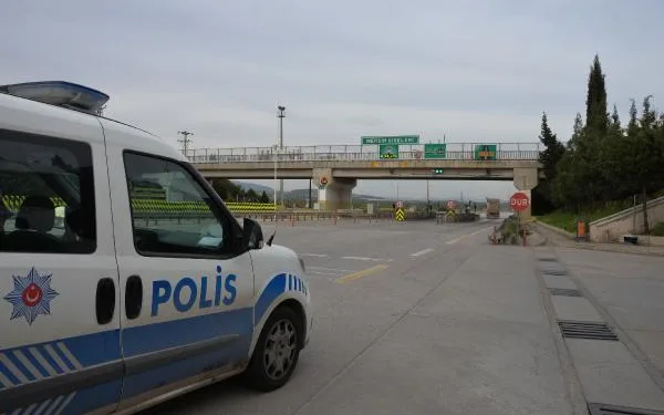 Seyahat izin belgesi olmayan Mersin’e giremeyecek