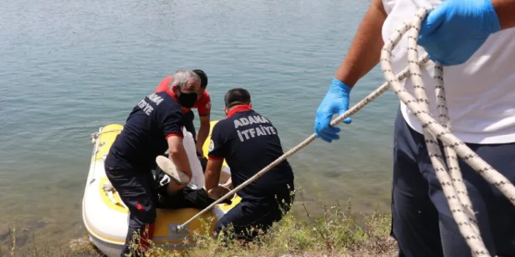 Seyhan Nehri̇’nde Kadın Cesedi̇ Bulundu