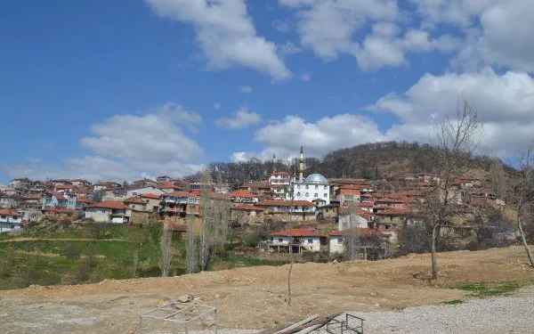 Kütahya Simav’da 29 ev, karantinaya alındı