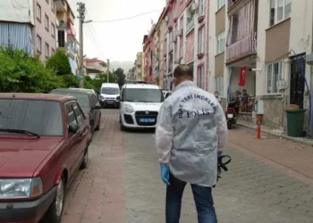 Sokağa çıkma izni̇nden dönmeyen adamın cansız bedeni̇ bulundu