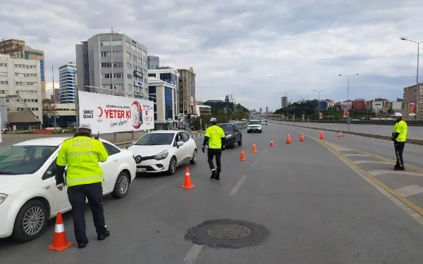 Sokağa çıkma kısıtlamasının son gününde denetimler devam etti