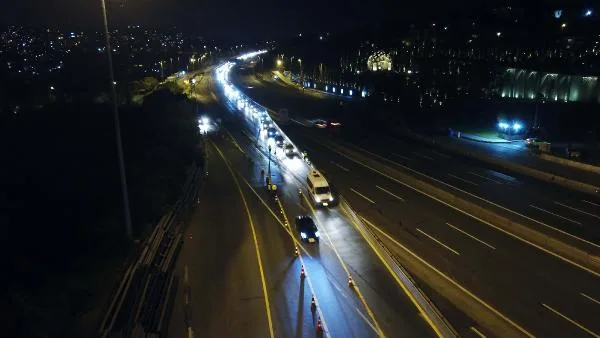 Sokağa çıkma yasağıyla birlikte polis denetimleri başladı(Ek bilgi ve fotoğraflarla)