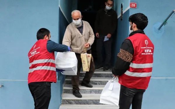 Sultanbeyli Kaymakamlığı’ndan şehit ve gazi yakınlarına iftar
