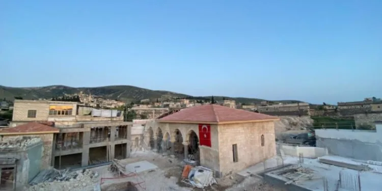 Suri̇yede Bombalanan Cami̇ Ve Türbeler Türki̇ye Tarafından Onarılıyor