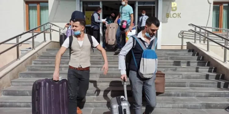 Suudi̇ Arabi̇standan Geti̇ri̇len 169 Ki̇şi̇ni̇n Daha Karanti̇na Süresi̇ Doldu