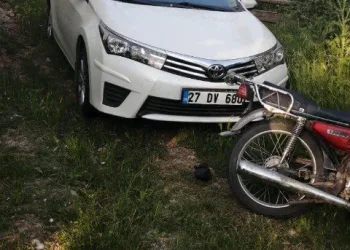 Tarsusta Çalınan Otomobi̇l, Gülek Mahallesi̇nde Terk Edi̇lmi̇ş Halde Bulundu