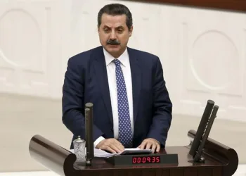 Korona tedavisinde Eski Bakan Faruk Çelik devrede