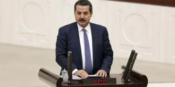 Korona tedavisinde Eski Bakan Faruk Çelik devrede