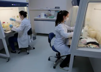 Tıbbi ve bez maske testinde üç kritere dikkat ediliyor 
