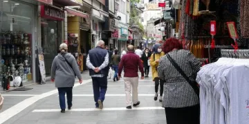 Trabzon’da sosyal mesafe unutuldu