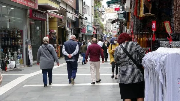 Trabzon’da sosyal mesafe unutuldu