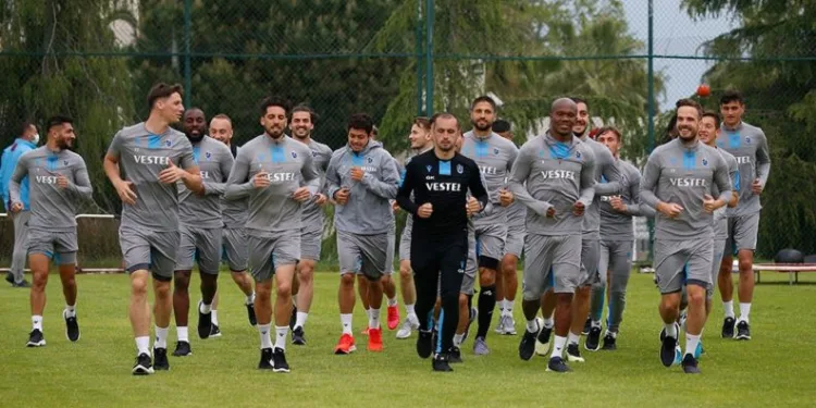 Trabzonspor İki̇ Günlük İzni̇n Ardından Hazırlıklarına Başladı