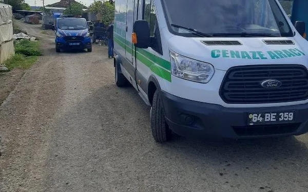 Traktörün altında kalarak öldü