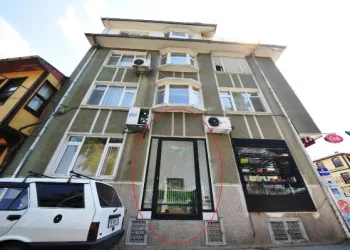 Bursa’da Türbenin üzerine 5 katlı apartman yaptılar