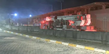 Tuzla’da fabrikada yangın: 1 işçi dumandan etkilendi