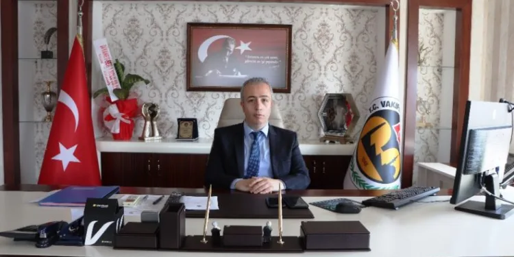 Vakıflardan Yardım Eli̇