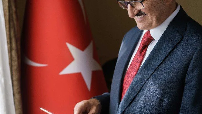 Vali̇ Karaloğlundan 19 Mayıs Mesajı