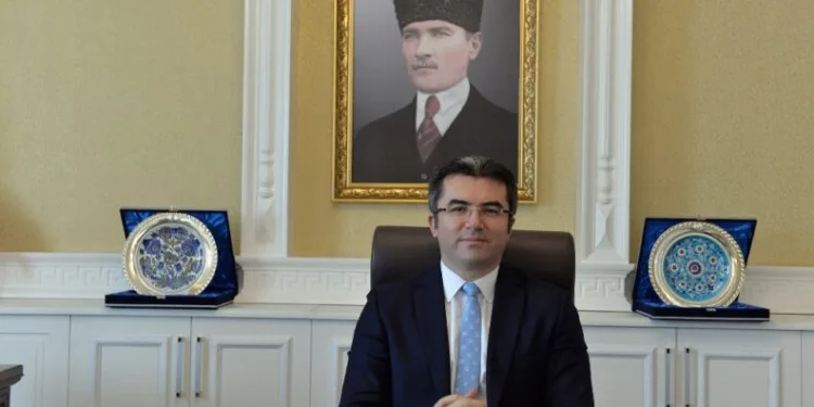 Vali̇ Memi̇şten 19 Mayıs Mesajı