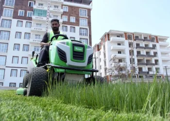 Vandaki̇ Parklarda Bakım Ve Onarım Çalışması