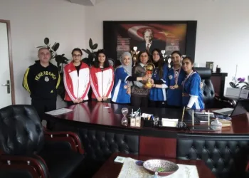 Vestel Mesleki̇ Ve Tekni̇k Anadolu Li̇sesi̇ Başarıya Doymuyor