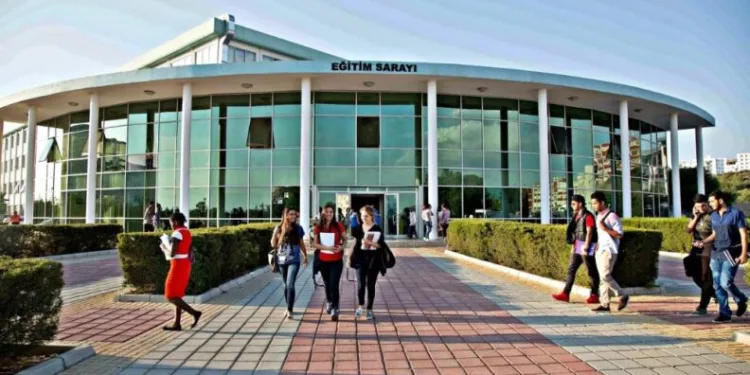 Yakın Doğu Üni̇versi̇tesi̇ Öğrenci̇ Yerleşti̇rme Ve Burs Sıralama Sınavı 6 Hazi̇randa Yapılacak