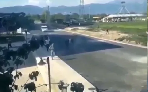 Bursa’da yasağı ihlal eden grup polisi görünce böyle kaçtı